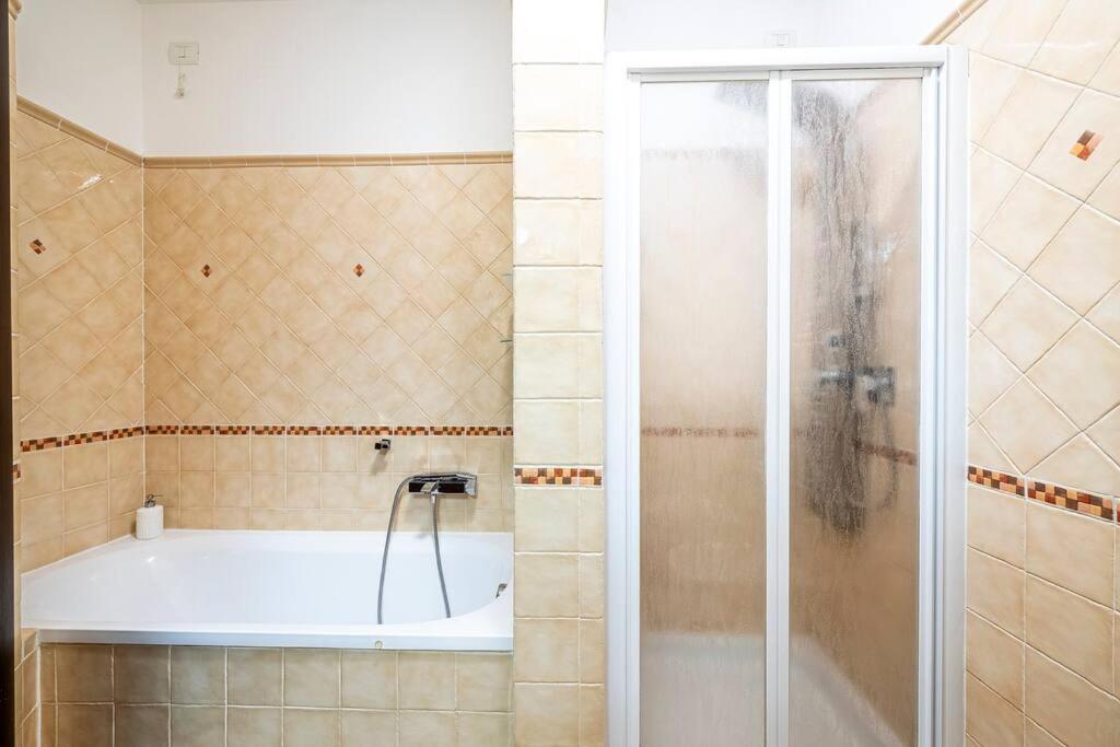 Leopolda Apartment Free Wi-Fi Флоренция Екстериор снимка